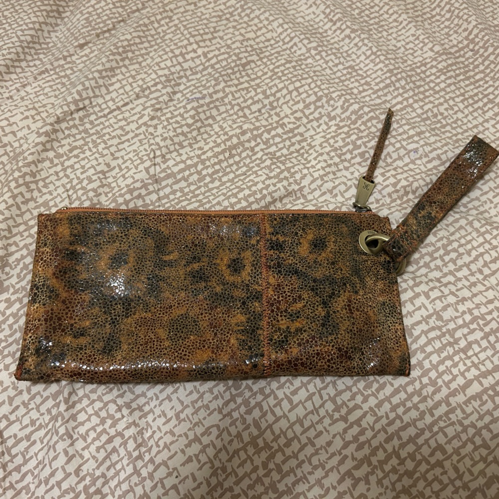 HOBO Leopard Print Clutch Wallet wristlet